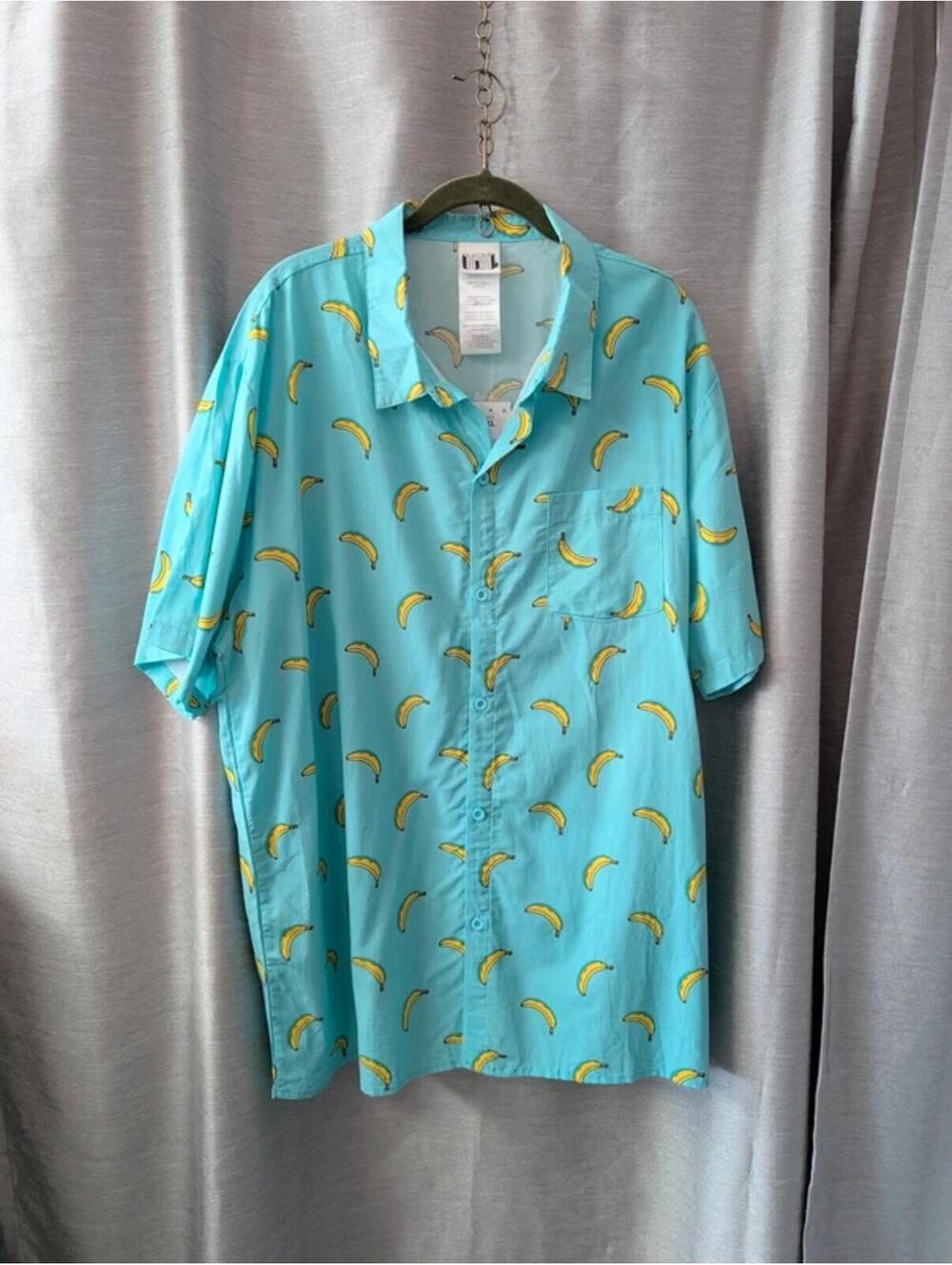 SOLD Men's Blue Banana Print Button Up Shirt XL